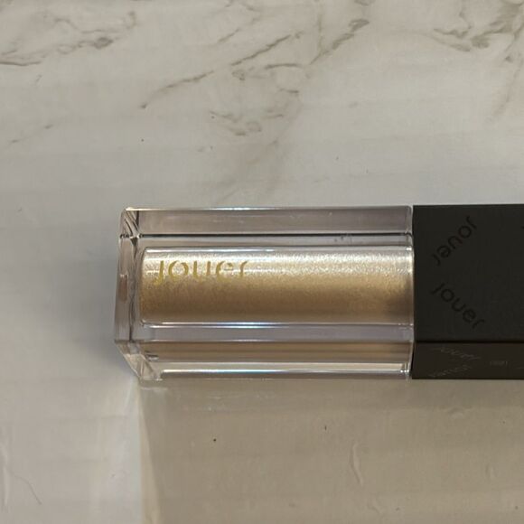 Jouer Cosmetics Paris Lights Eye Paint Liquid Eyeshadow in Lumiare - Picture 4 of 6